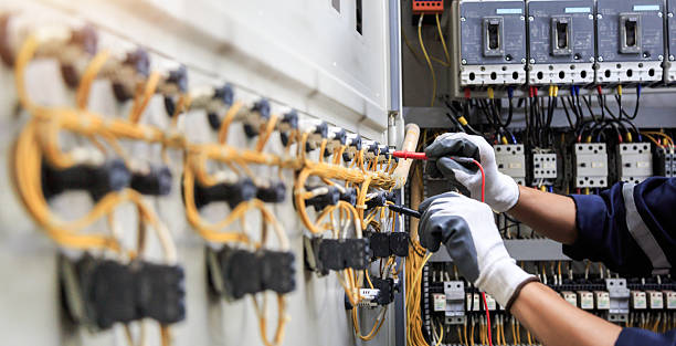 Professional Electrician technician working in Blue Earth, MN